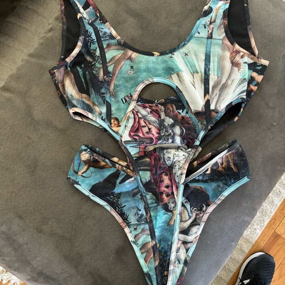 Genevieve Bodysuit in Multi Renaissance - Picture 3 of 9